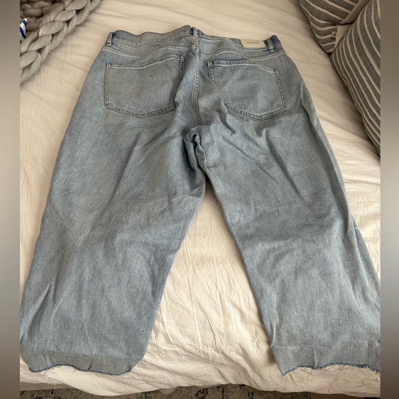 Express Super High Rise Jeans - Picture 3 of 3